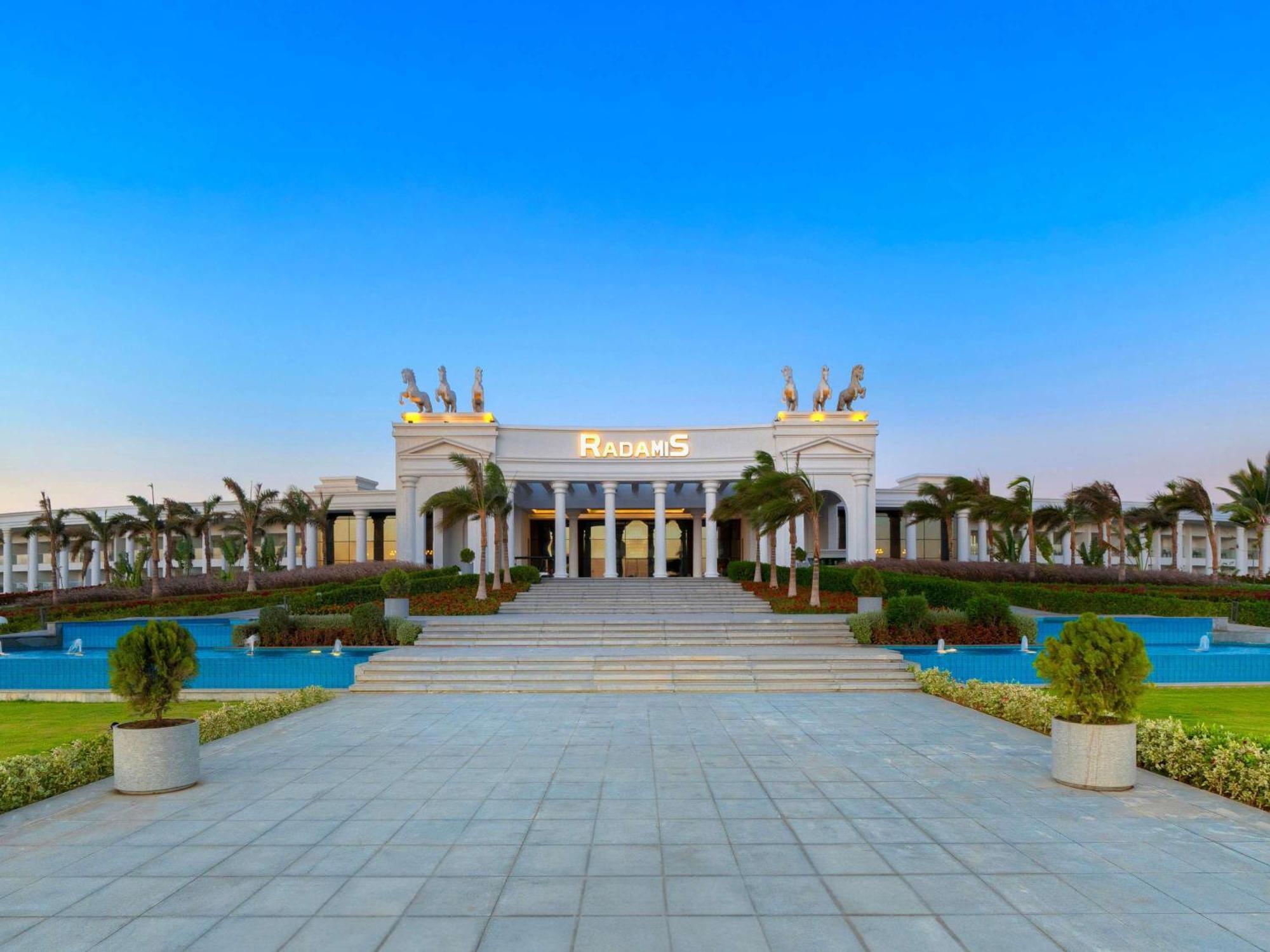 Rixos Radamis Sheikh - Free Jennifer Lopez Concert Access July 4th & 2 Kids Free 5*