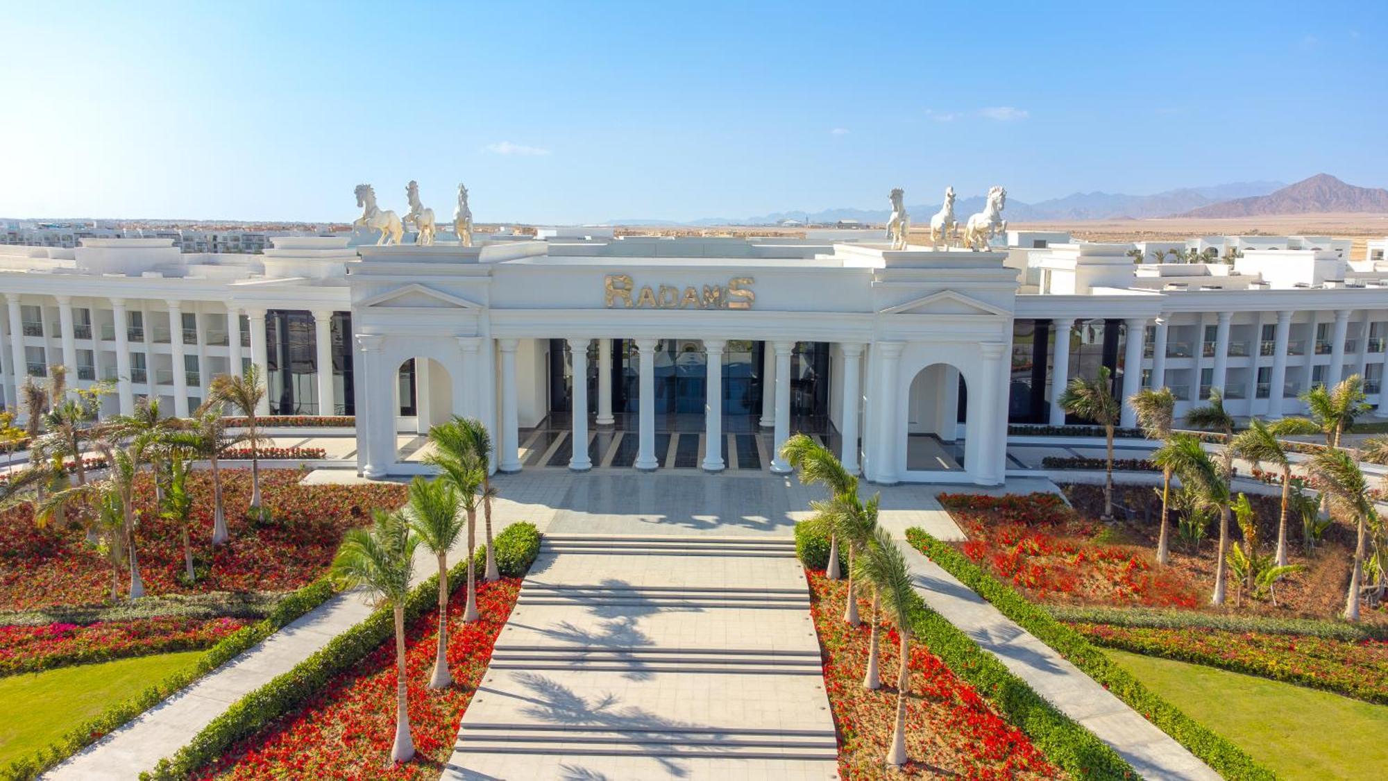 Resort Rixos Radamis Sheikh - Free Jennifer Lopez Concert Access July 4th & 2 Kids Free