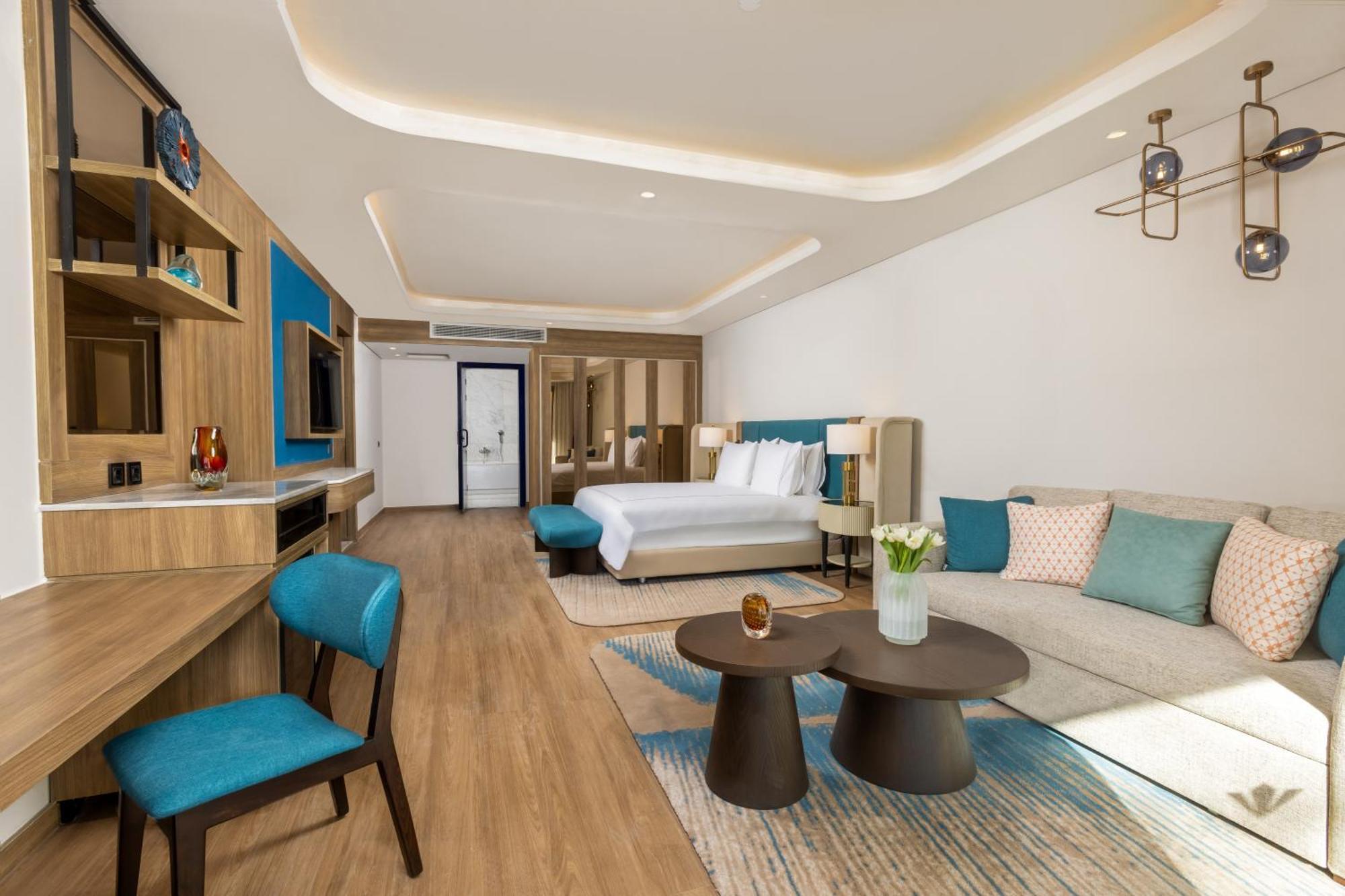 Rixos Radamis Sheikh - Free Jennifer Lopez Concert Access July 4th & 2 Kids Free
